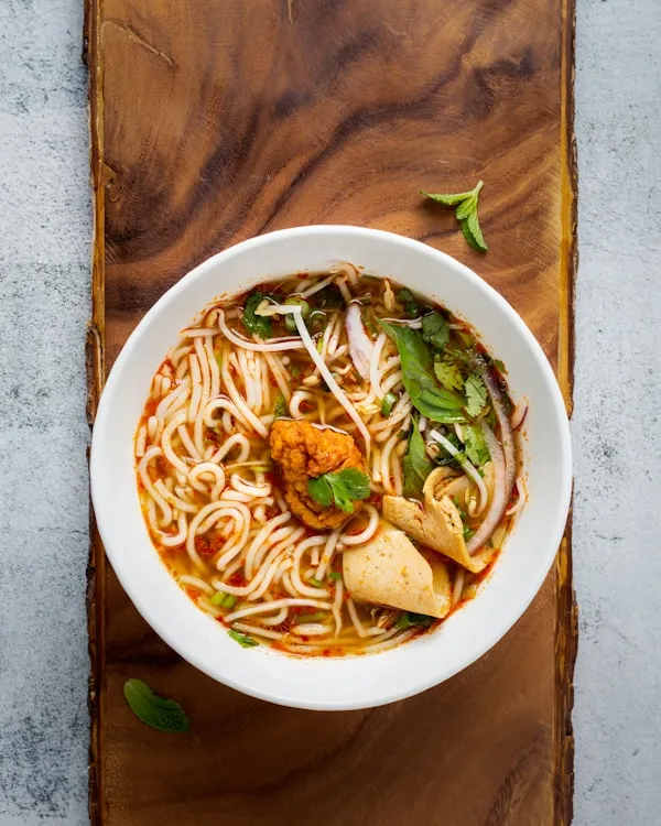Bún chả nướng than hoa thơm lừng